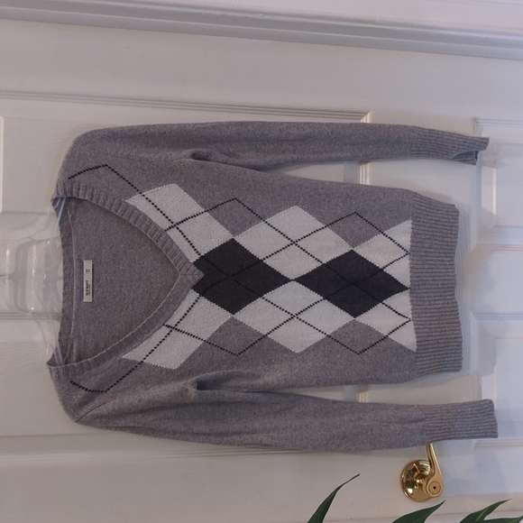 🐢Old Navy Women's V-Neck Argyle Sweater Size XS - Picture 1 of 5